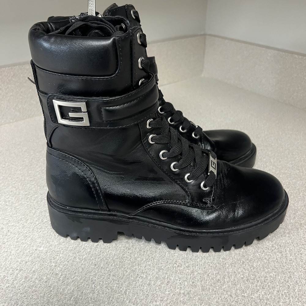 Guess Black Smooth Combat "G" Buckle Zip Boots size 8‎ Women's Y2K EUC